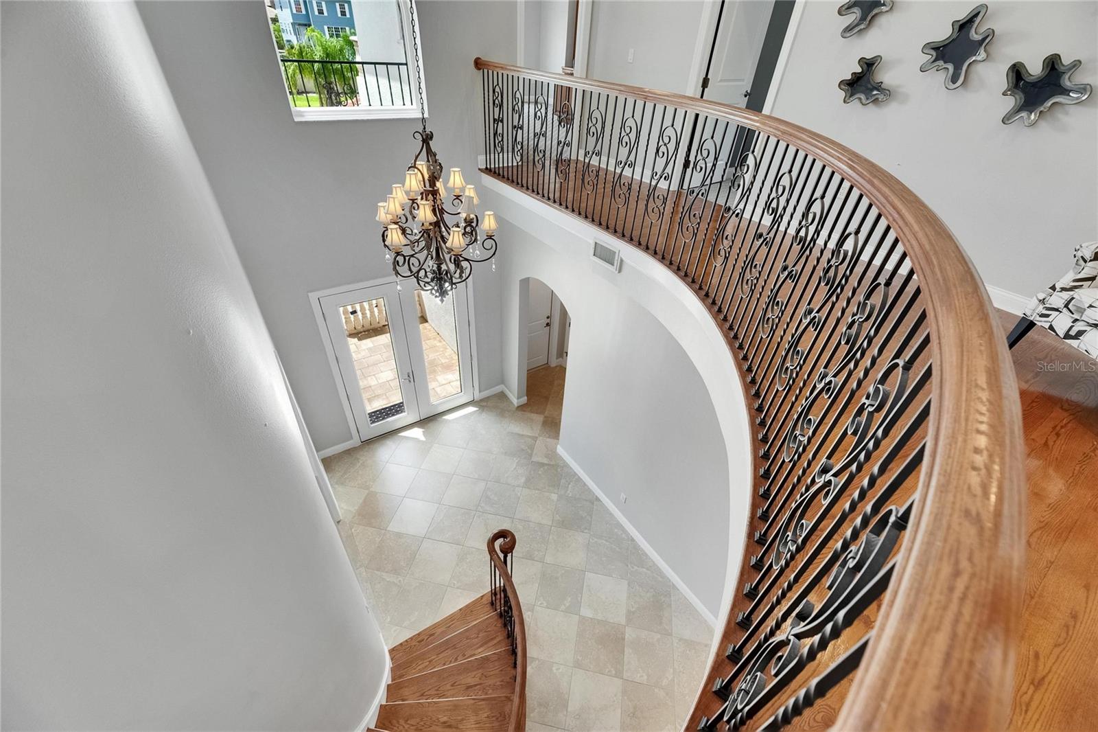 BAY VISTA - Residential