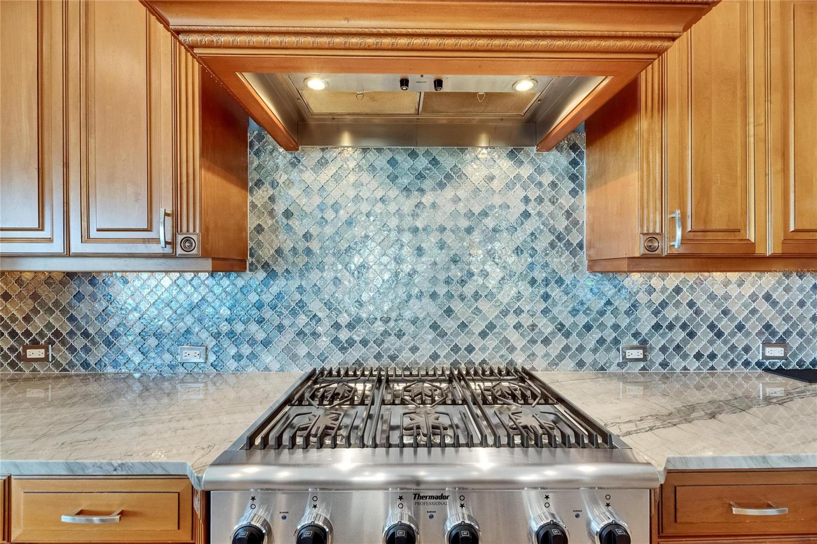 BAY VISTA - Residential