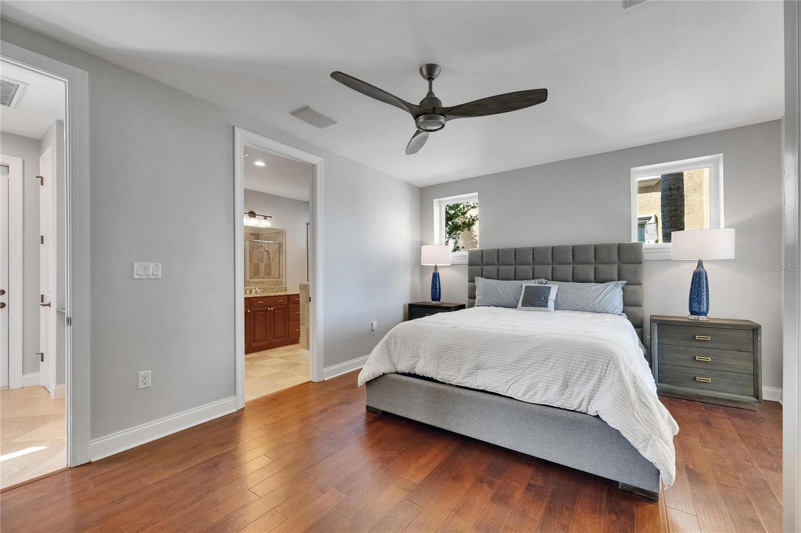 BAY VISTA - Residential