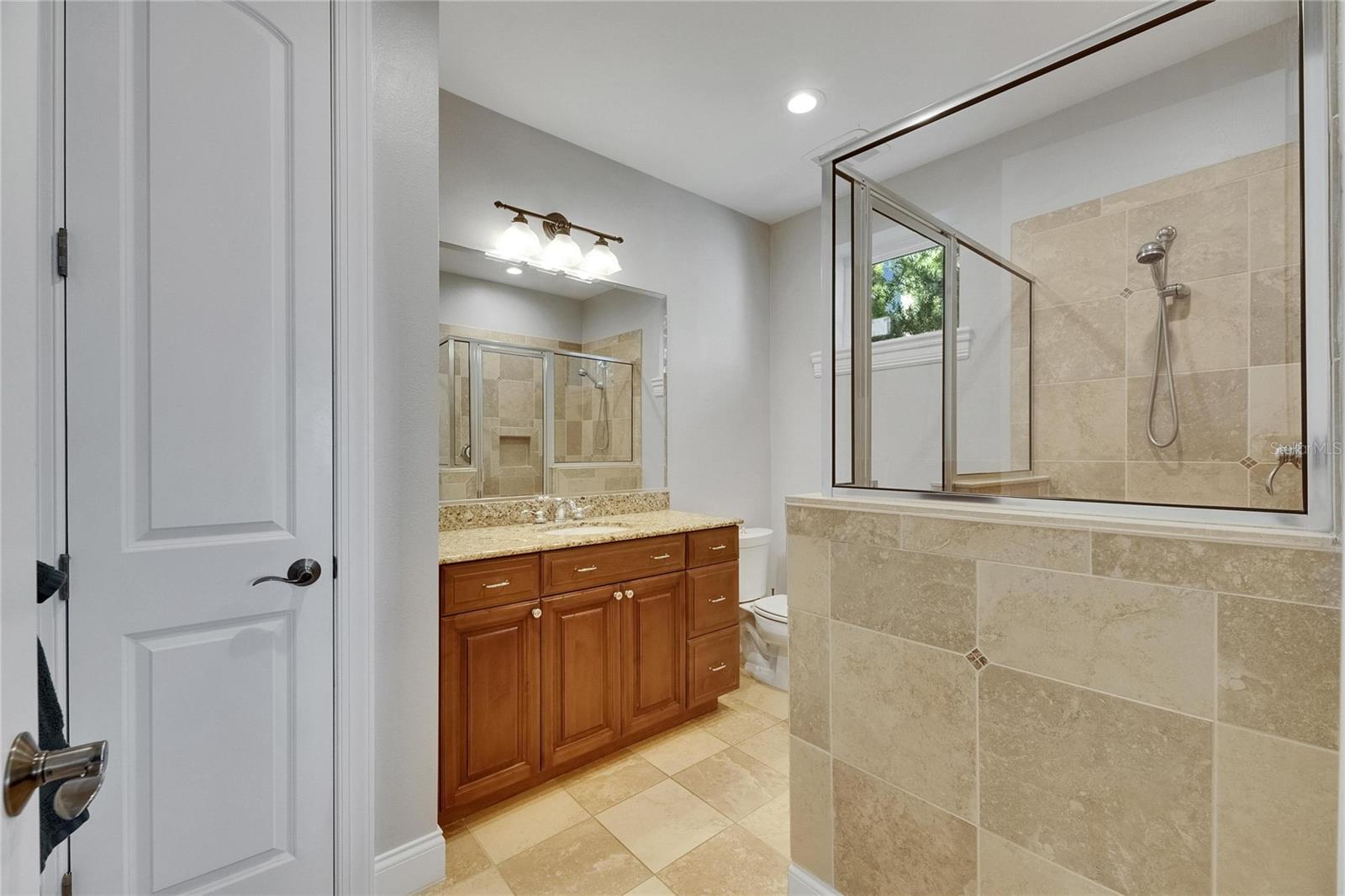 BAY VISTA - Residential