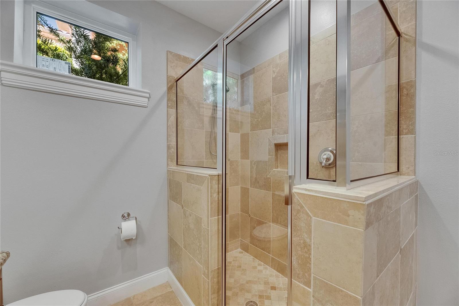 BAY VISTA - Residential