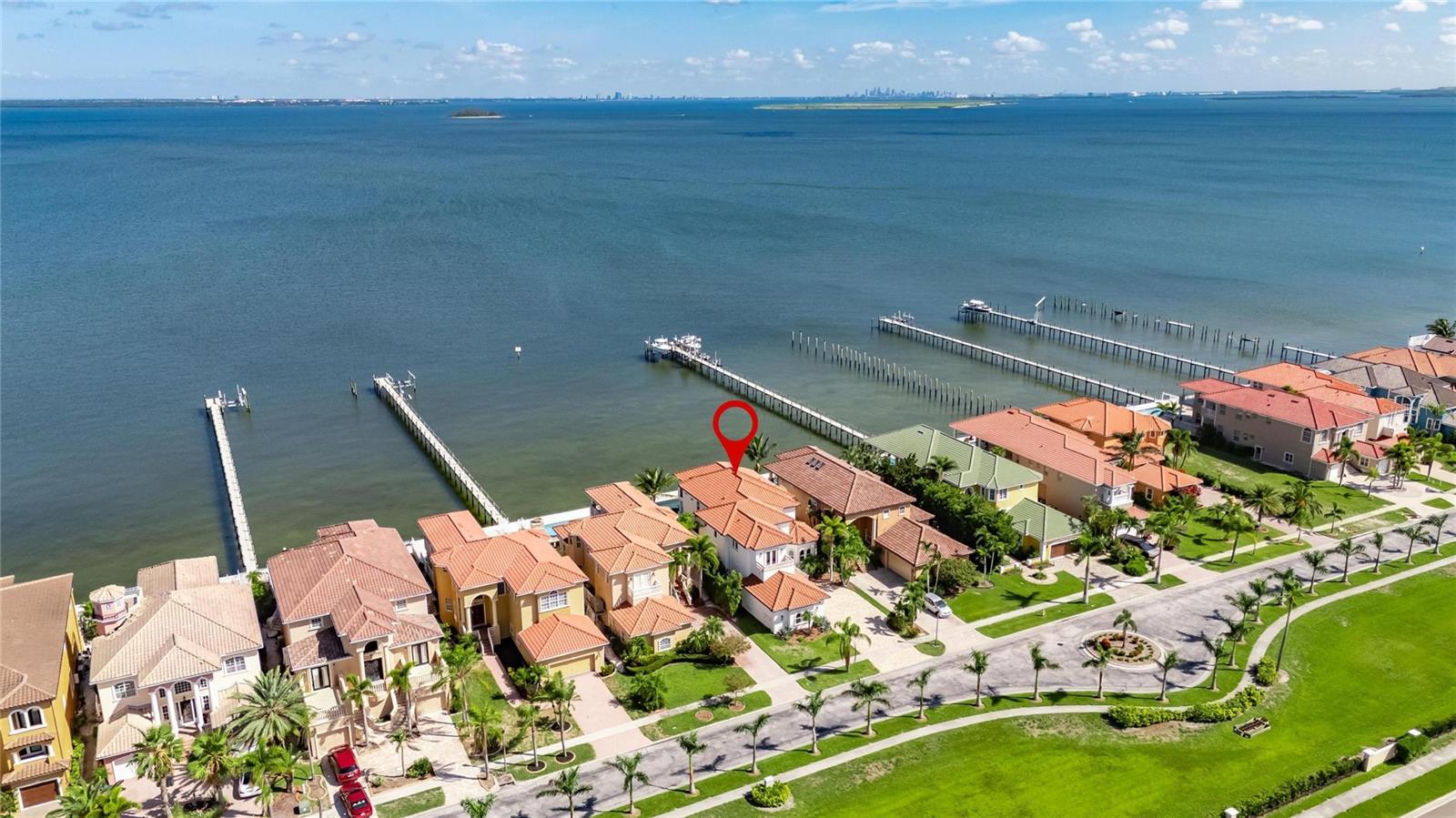 BAY VISTA - Residential