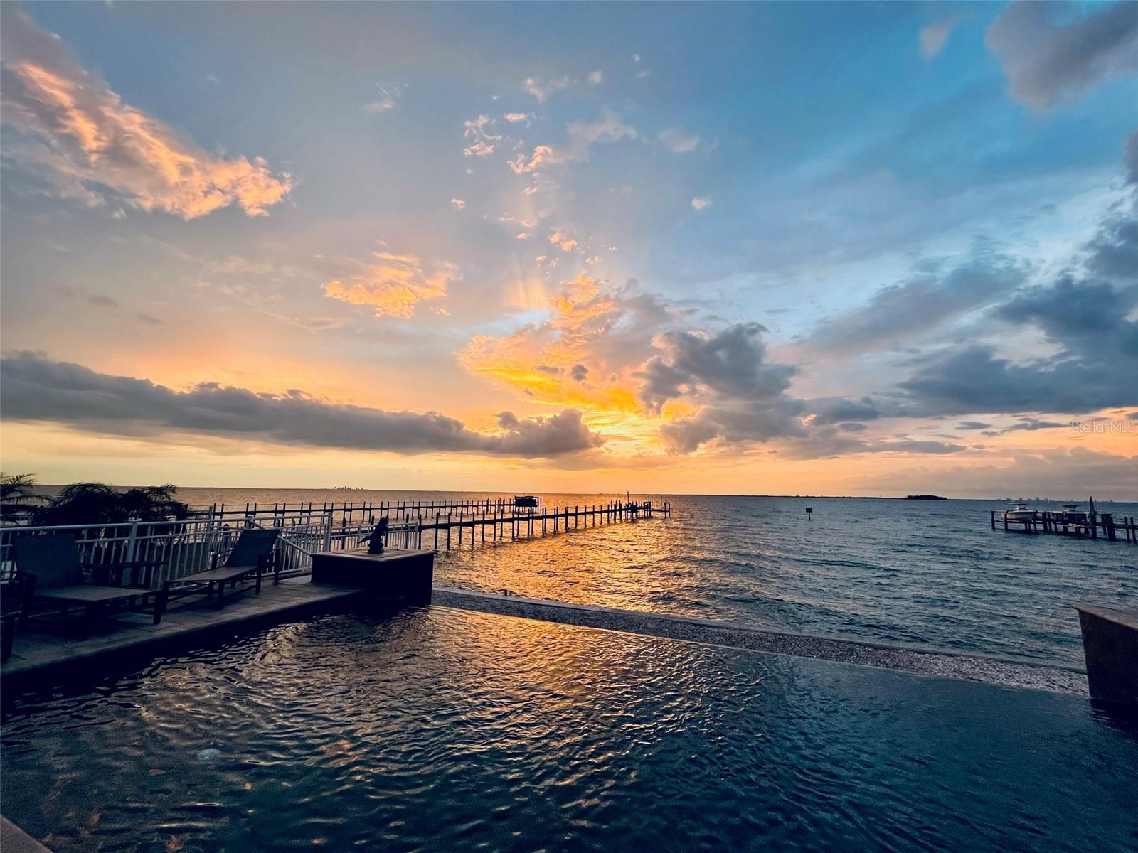 BAY VISTA - Residential