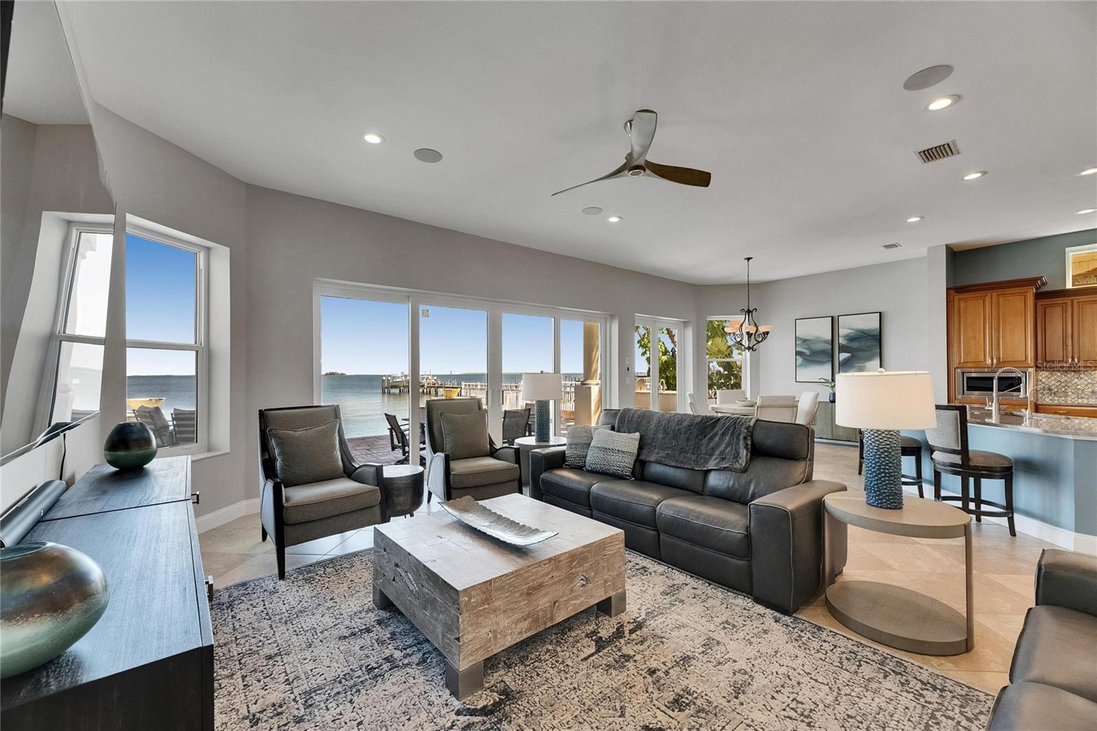 BAY VISTA - Residential