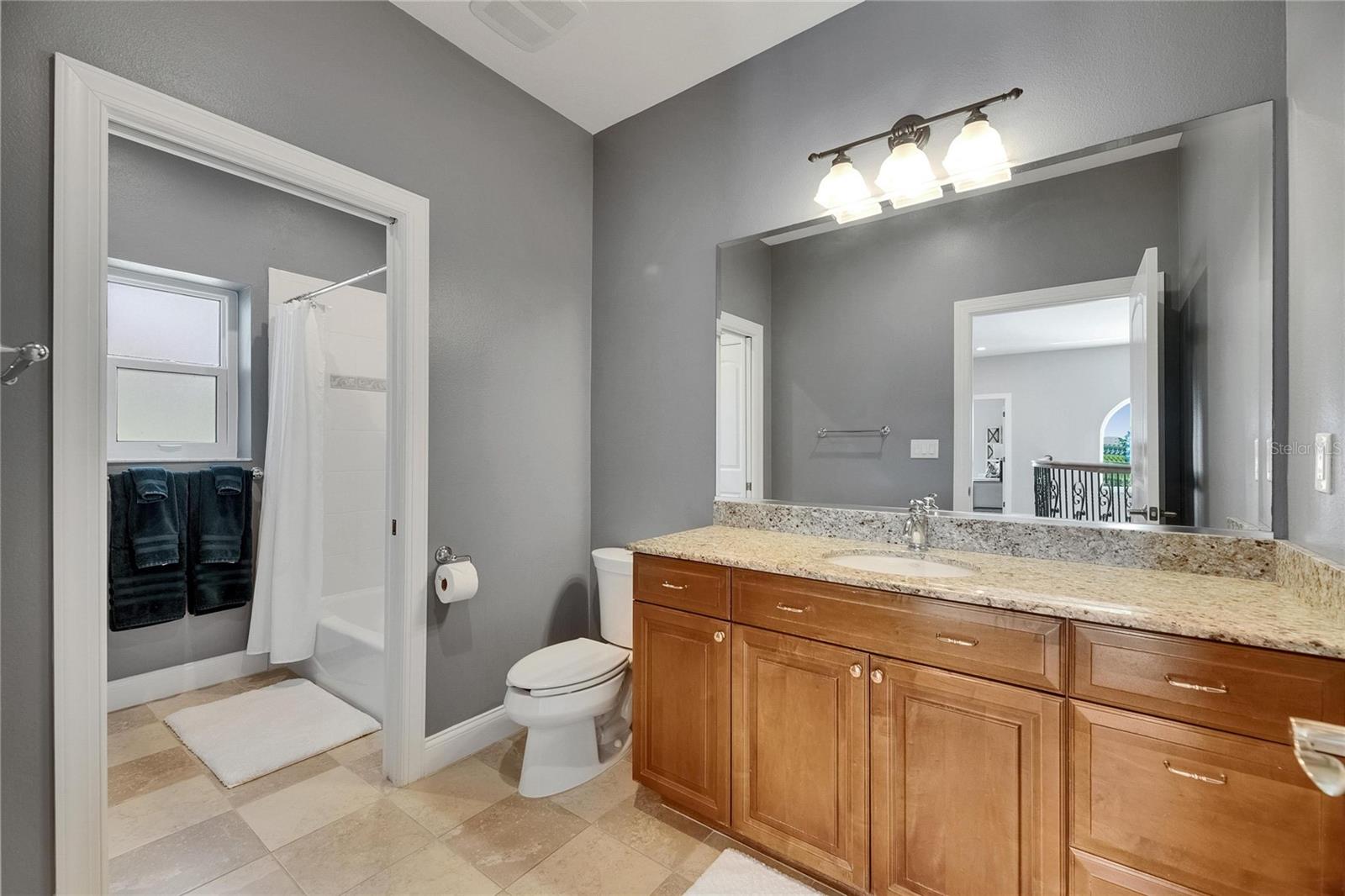 BAY VISTA - Residential