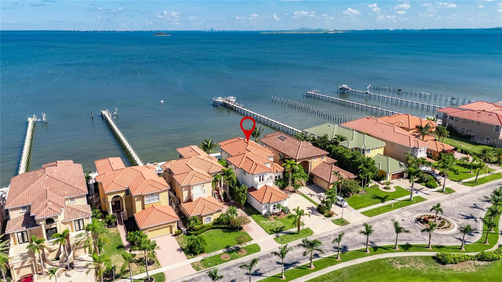 BAY VISTA - Residential