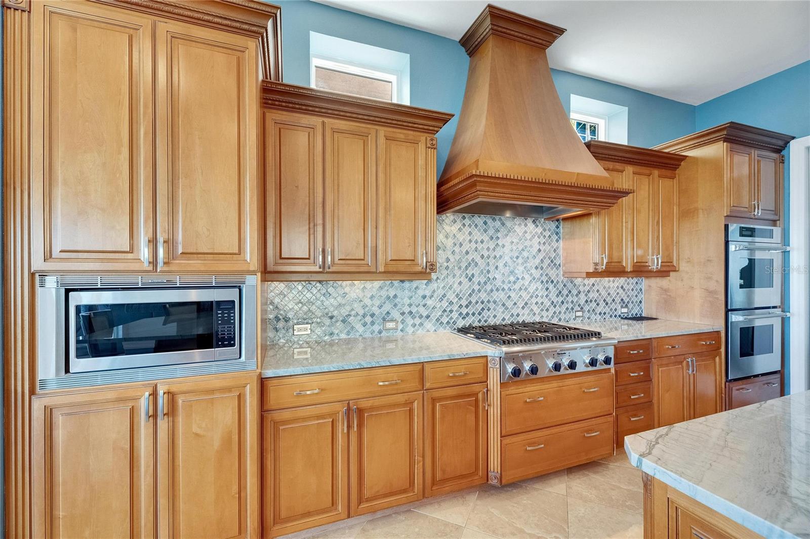 BAY VISTA - Residential