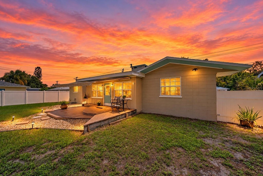 Photo of 710 26th Street W, Bradenton, FL 34205 (MLS # A4709749)