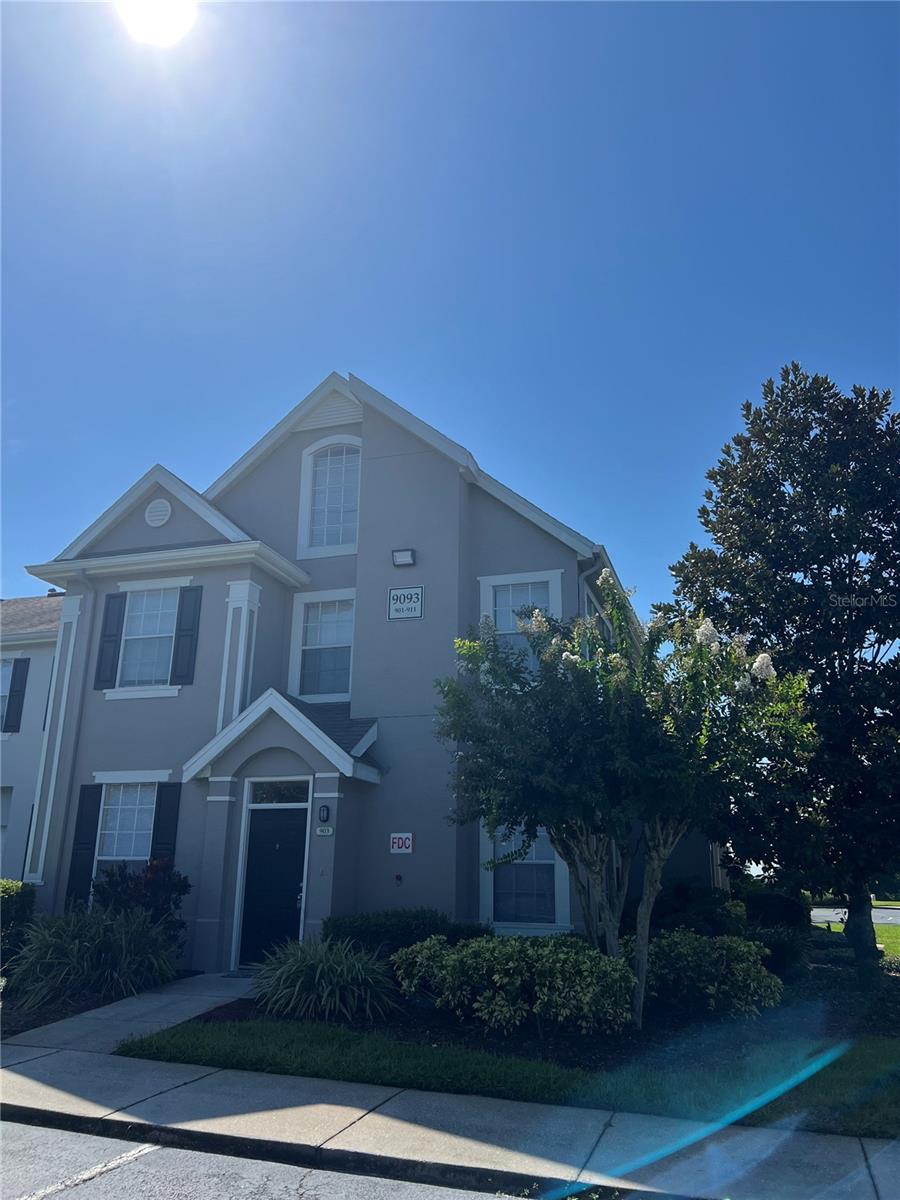 9093 LEE VISTA BOULEVARD 903