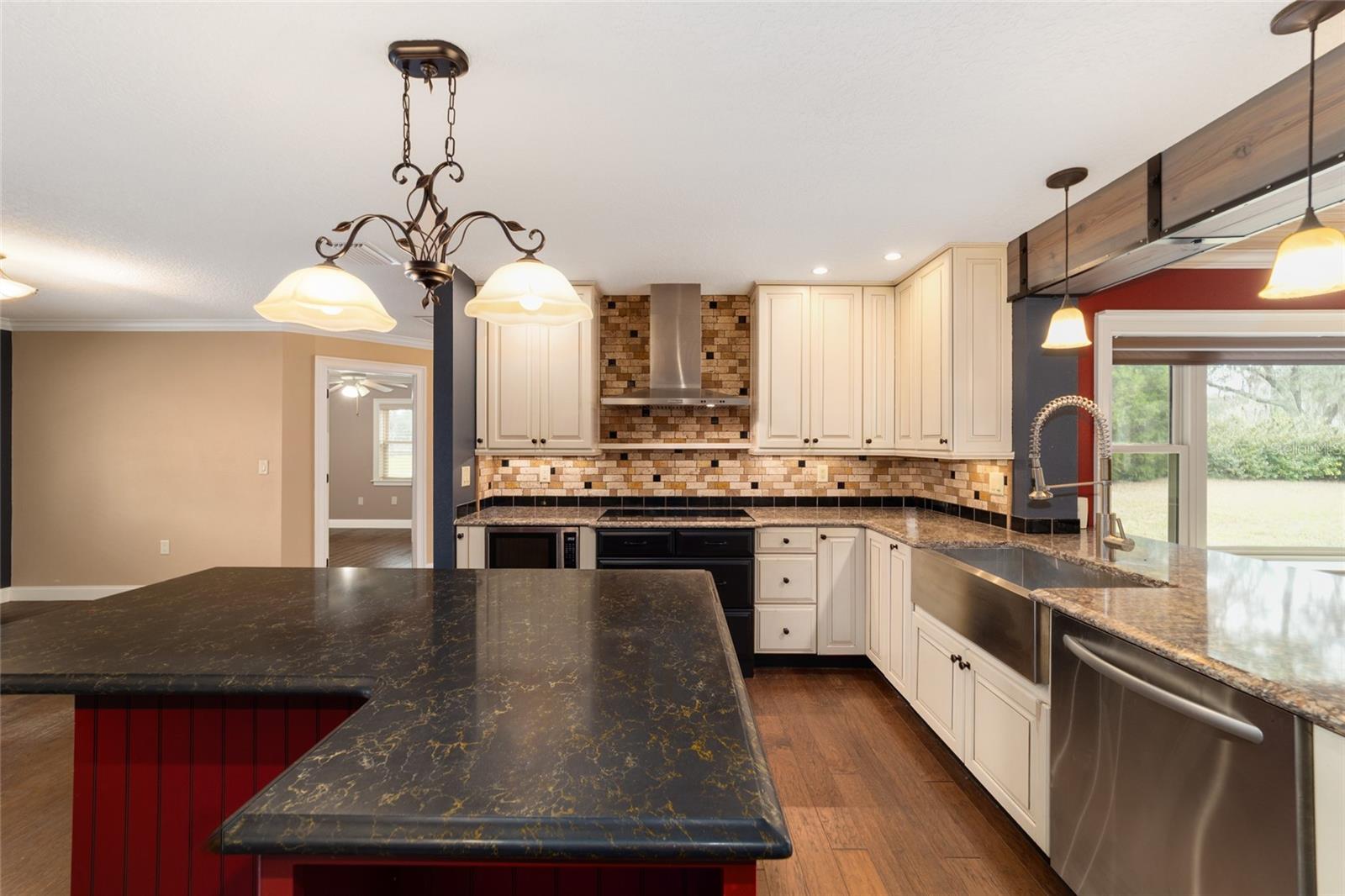 CIRCLE M RANCHETTES - Residential