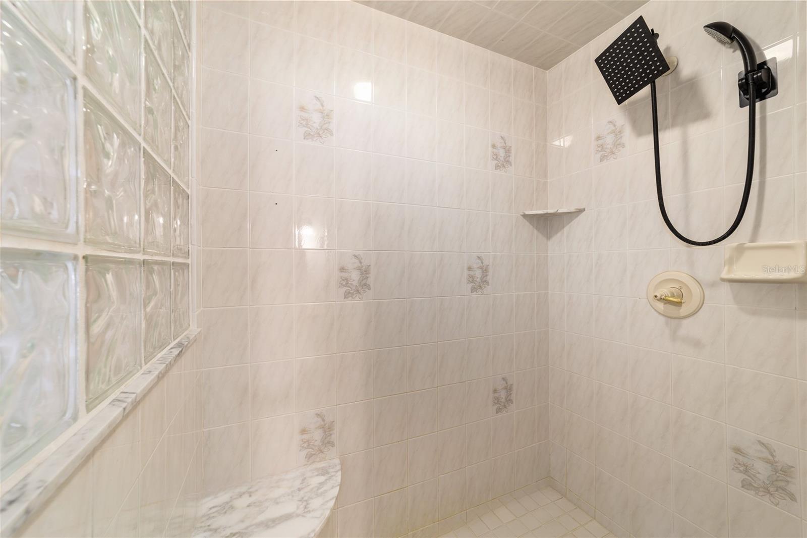 CIRCLE M RANCHETTES - Residential