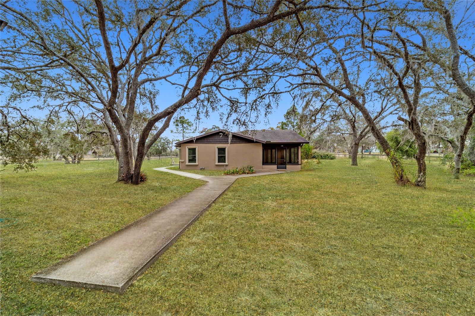 CIRCLE M RANCHETTES - Residential