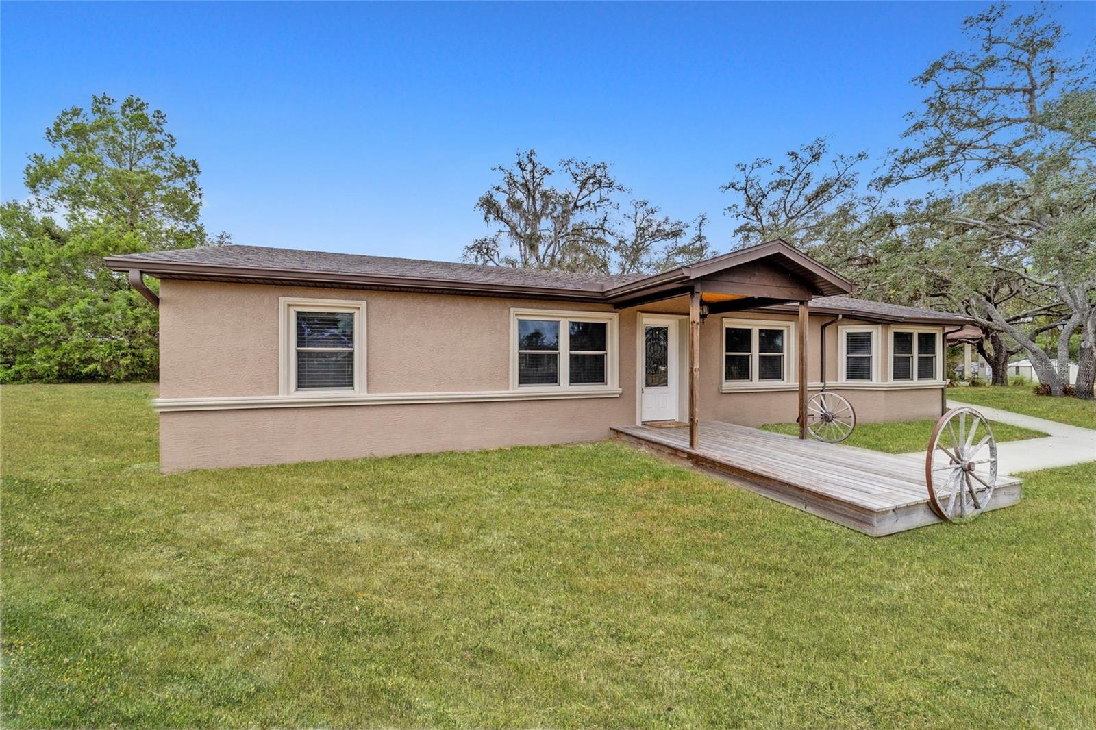 CIRCLE M RANCHETTES - Residential