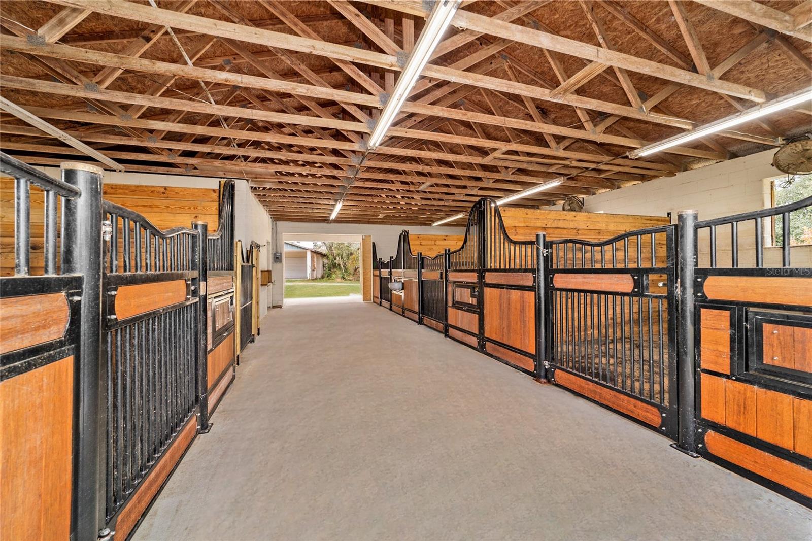 CIRCLE M RANCHETTES - Residential