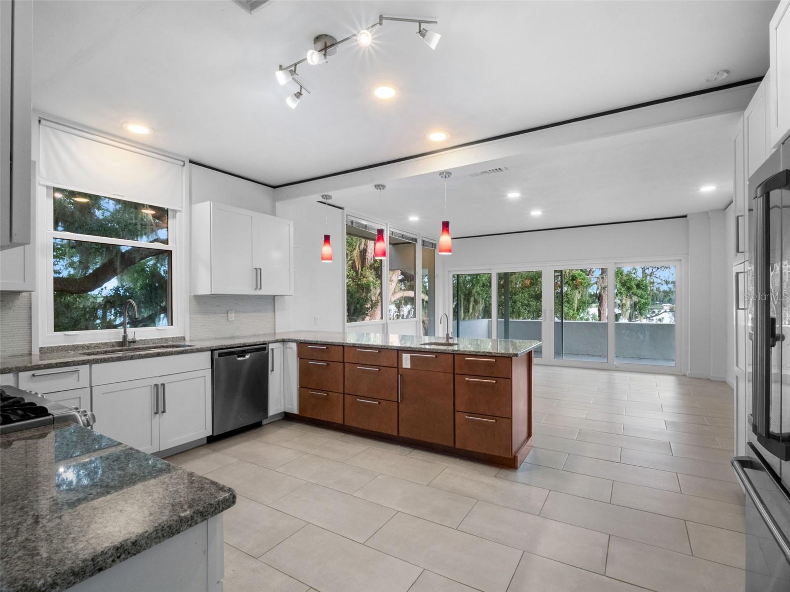 MIRRO MAC - Residential