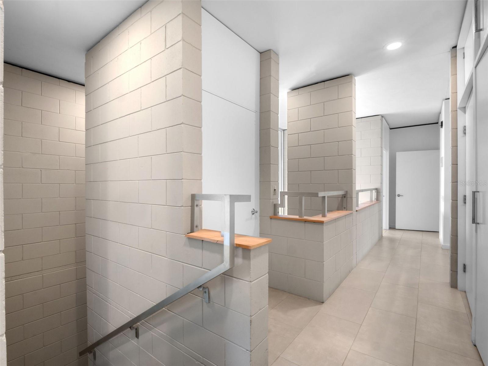 MIRRO MAC - Residential