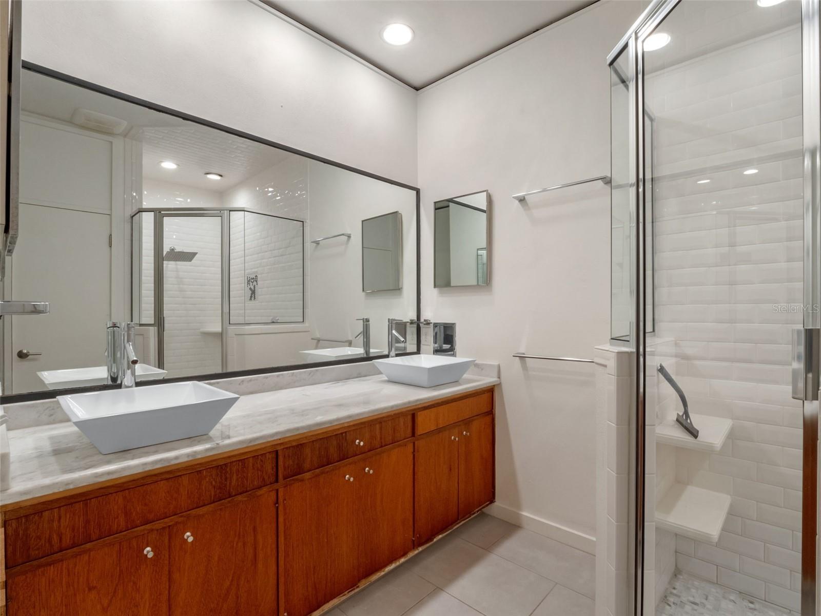 MIRRO MAC - Residential