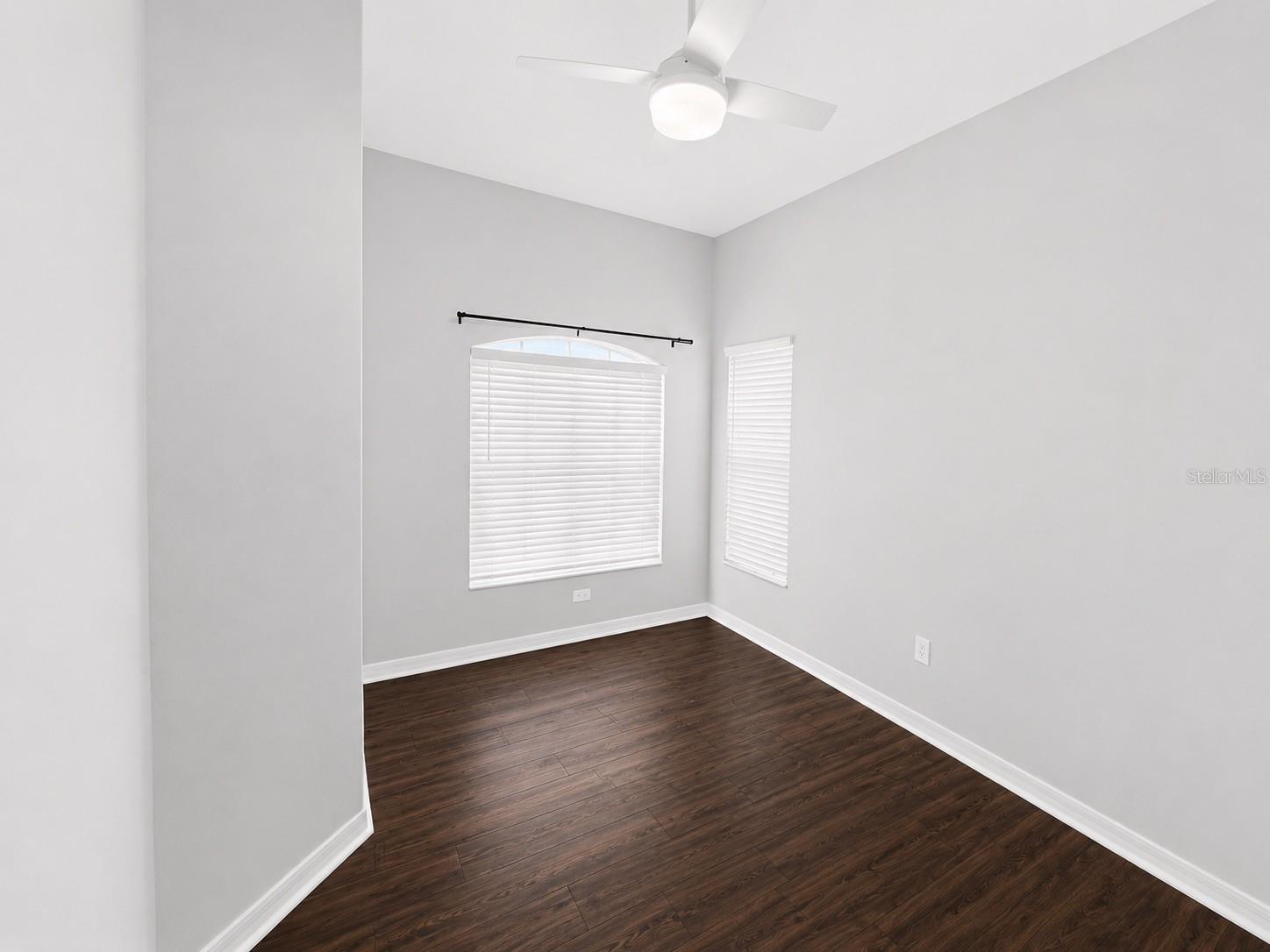 WATERS EDGE 01 - Residential Lease