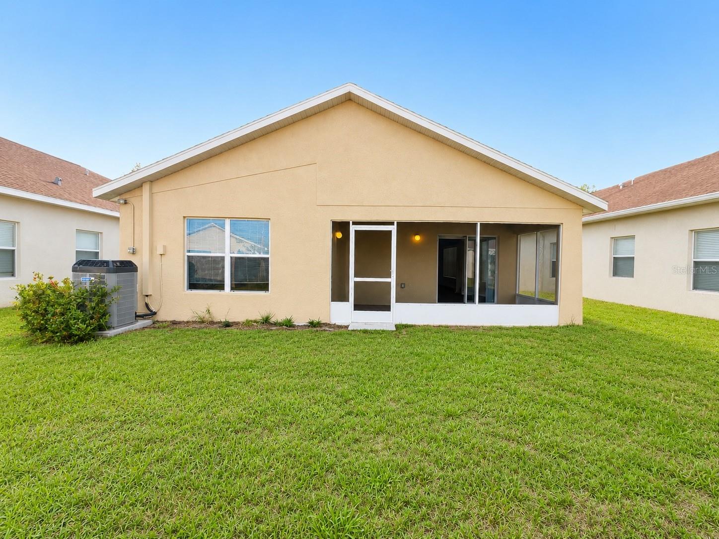 WATERS EDGE 01 - Residential Lease