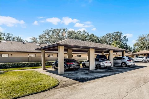 A home in WINTER HAVEN