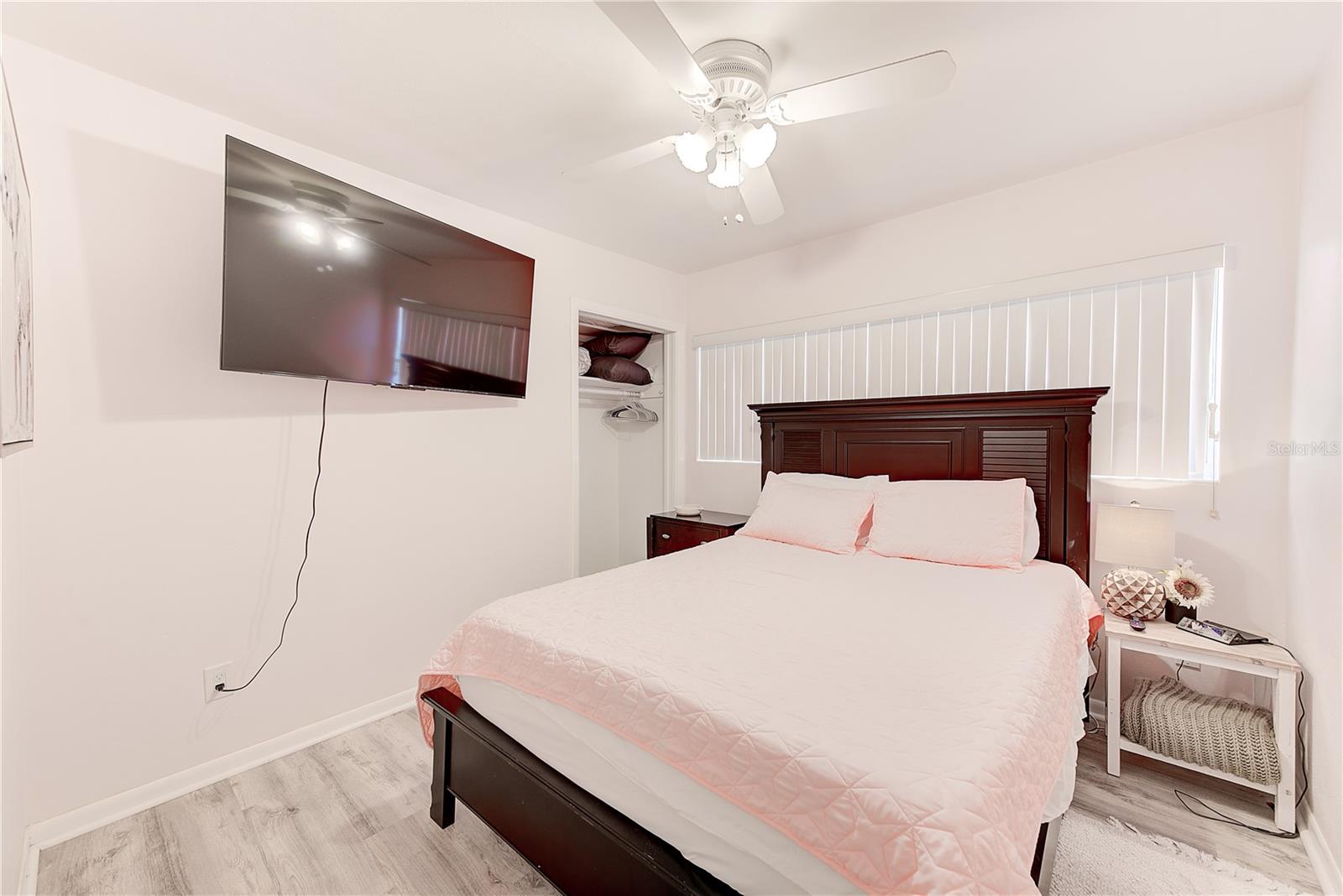 PALM GARDEN MANOR - Residential Lease