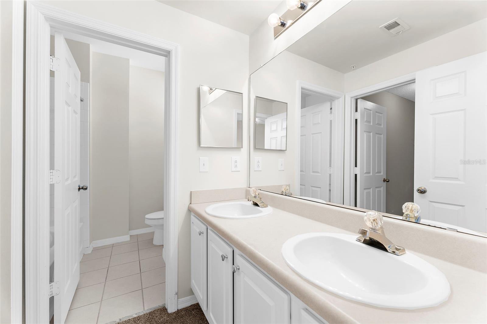 LAS PALMAS OF SARASOTA - Residential