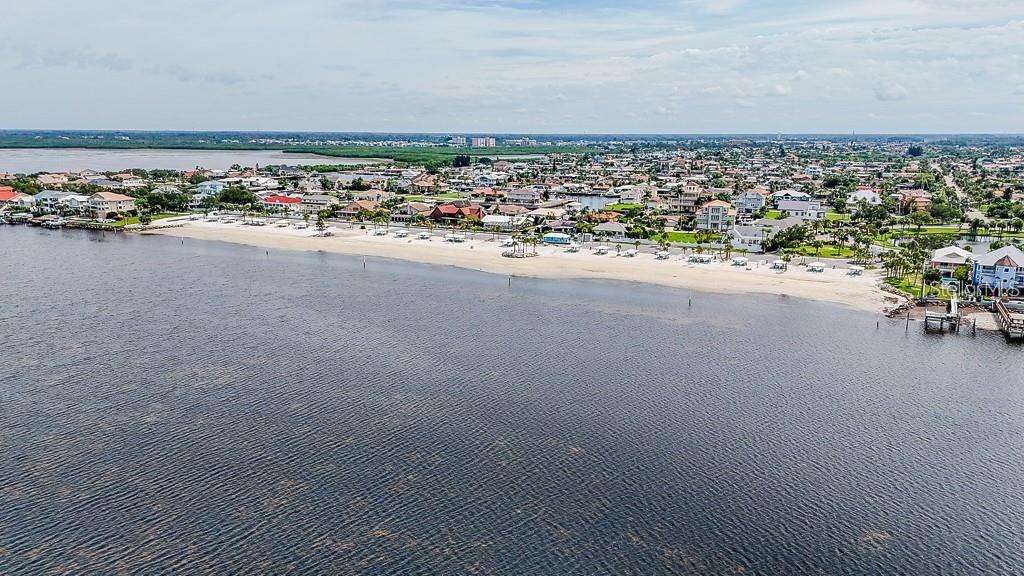 FLOR A MAR - Residential Lease