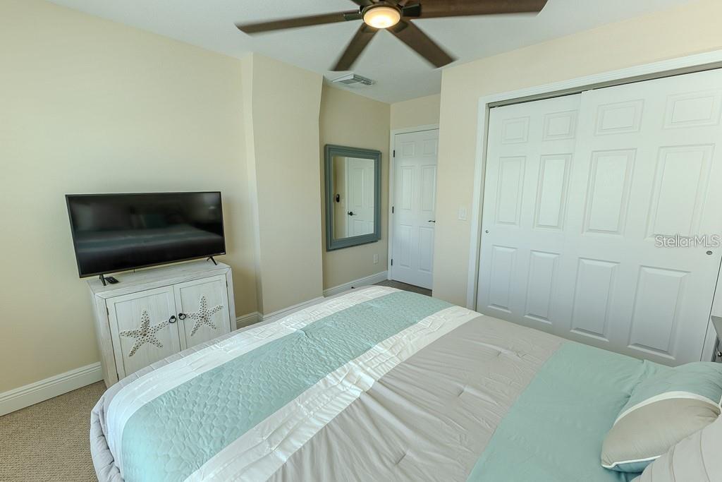 FLOR A MAR - Residential Lease