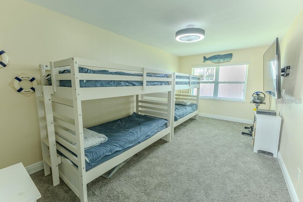 FLOR A MAR - Residential Lease