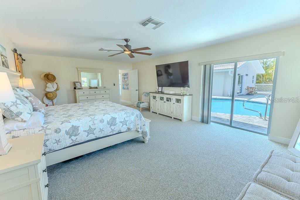 FLOR A MAR - Residential Lease