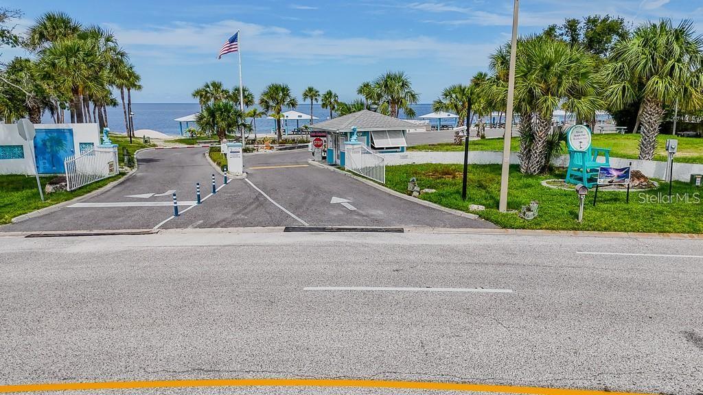 FLOR A MAR - Residential Lease