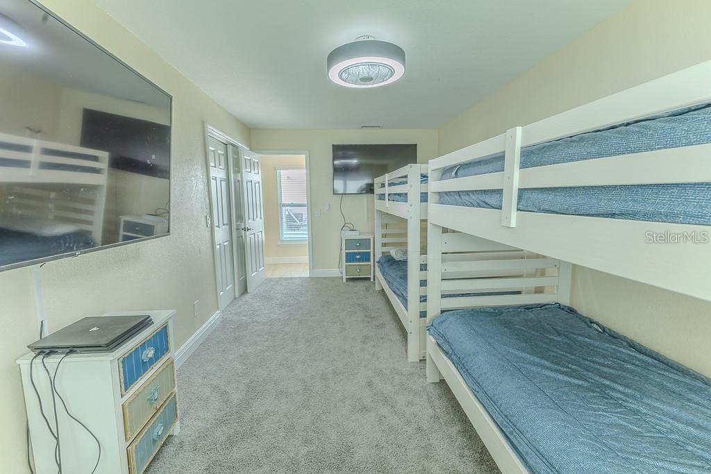 FLOR A MAR - Residential Lease