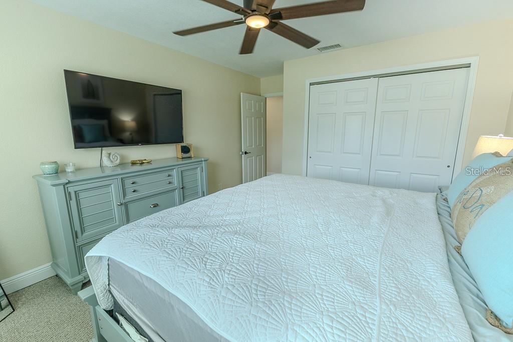 FLOR A MAR - Residential Lease