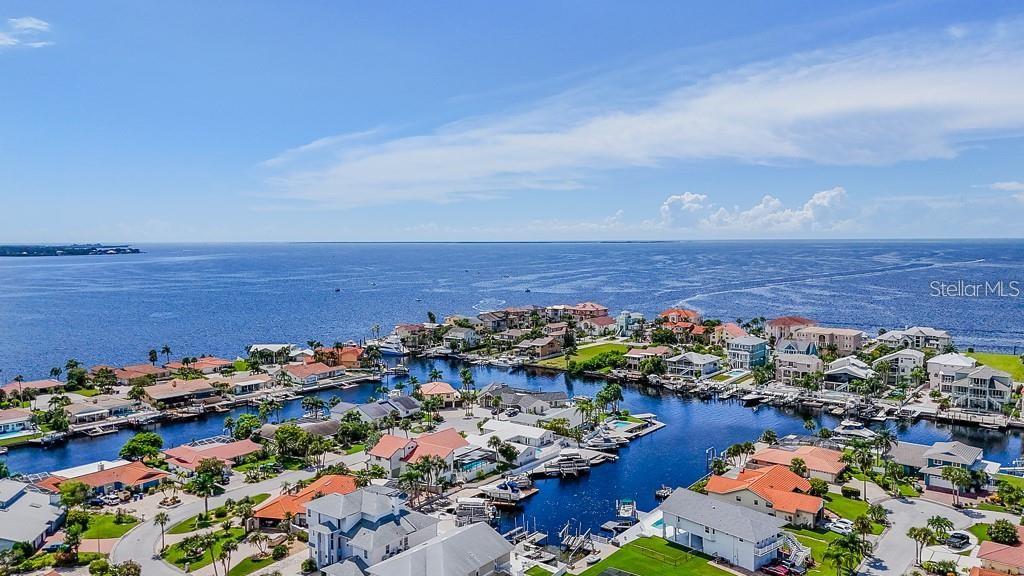 FLOR A MAR - Residential Lease