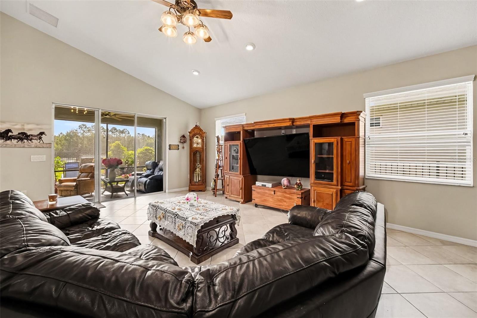 43 LAGOON WAY