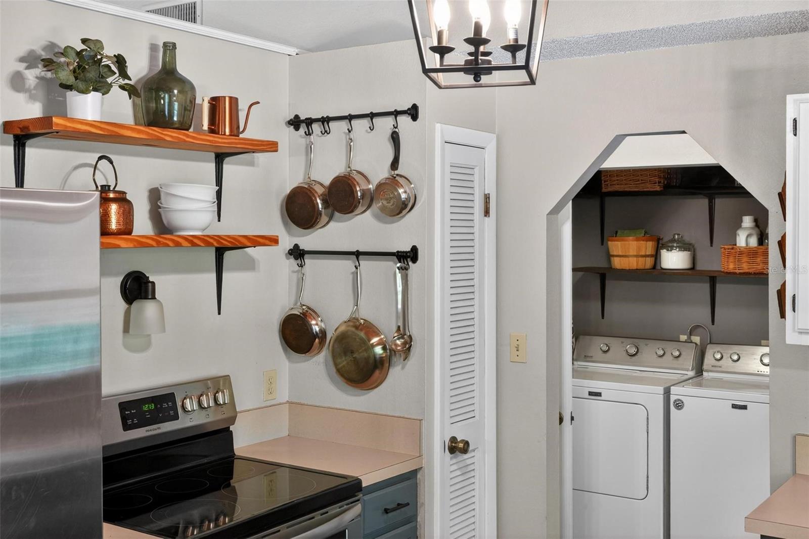 PLANTATION ESTATES UNIT 06 - Residential