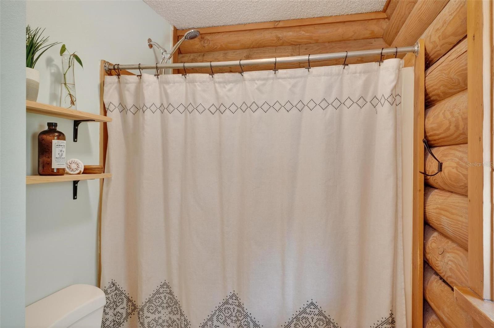 PLANTATION ESTATES UNIT 06 - Residential