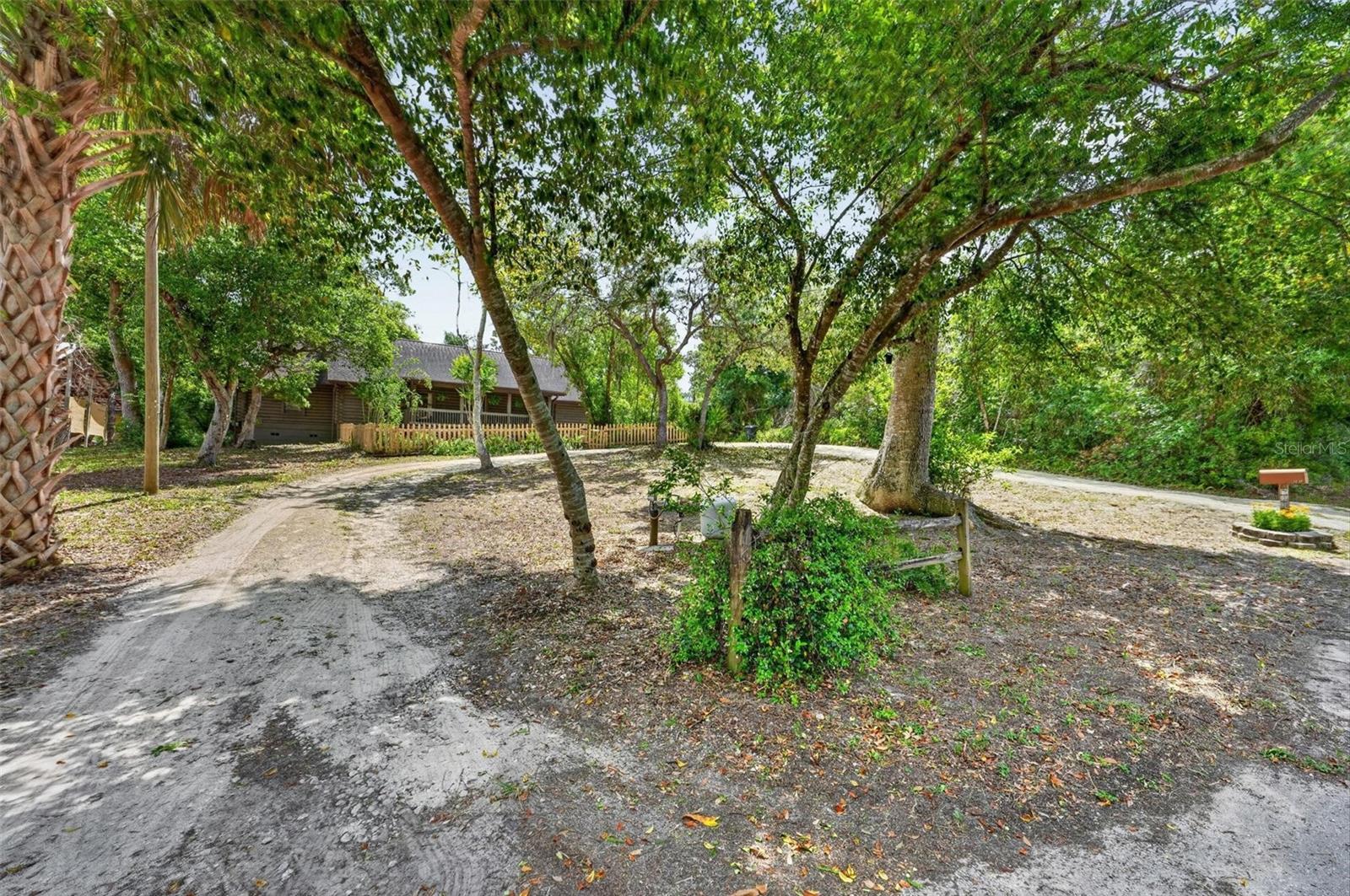 PLANTATION ESTATES UNIT 06 - Residential