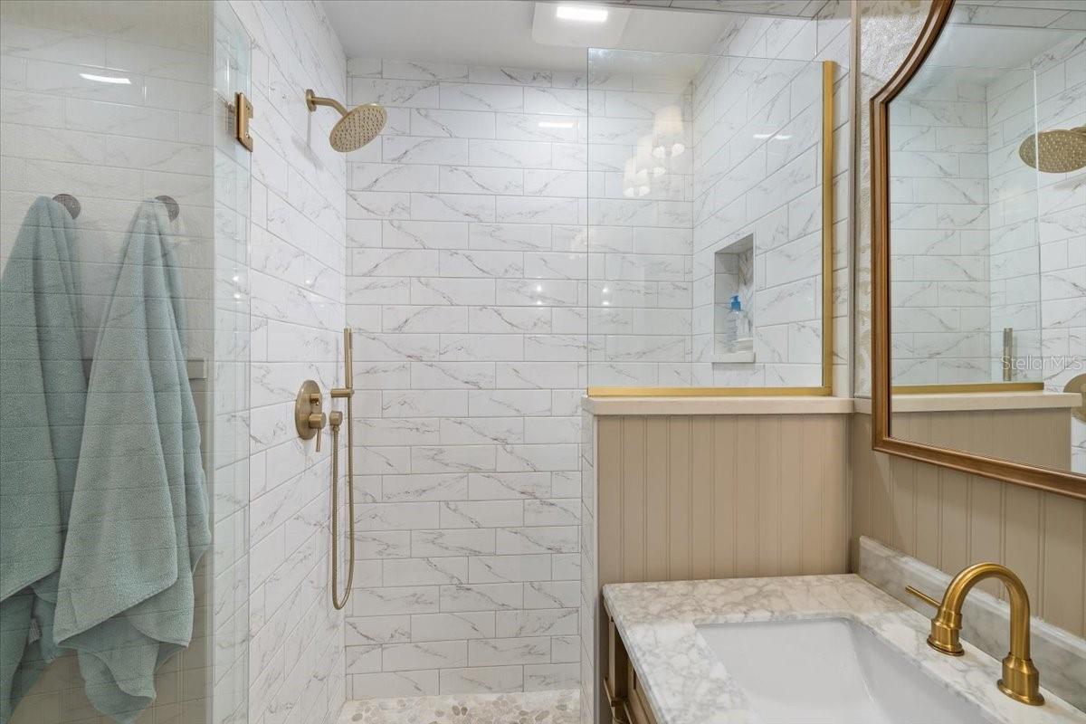 PALM GROVE COLONY - Residential