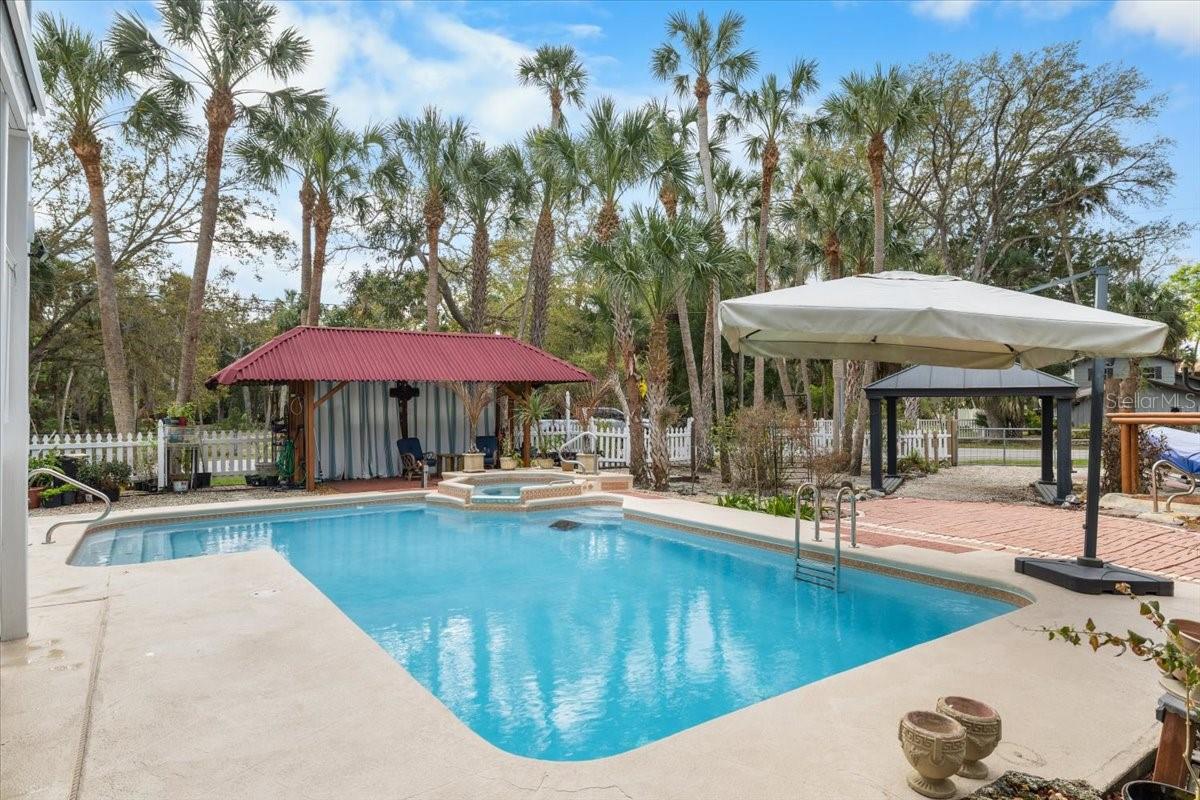 PALM GROVE COLONY - Residential