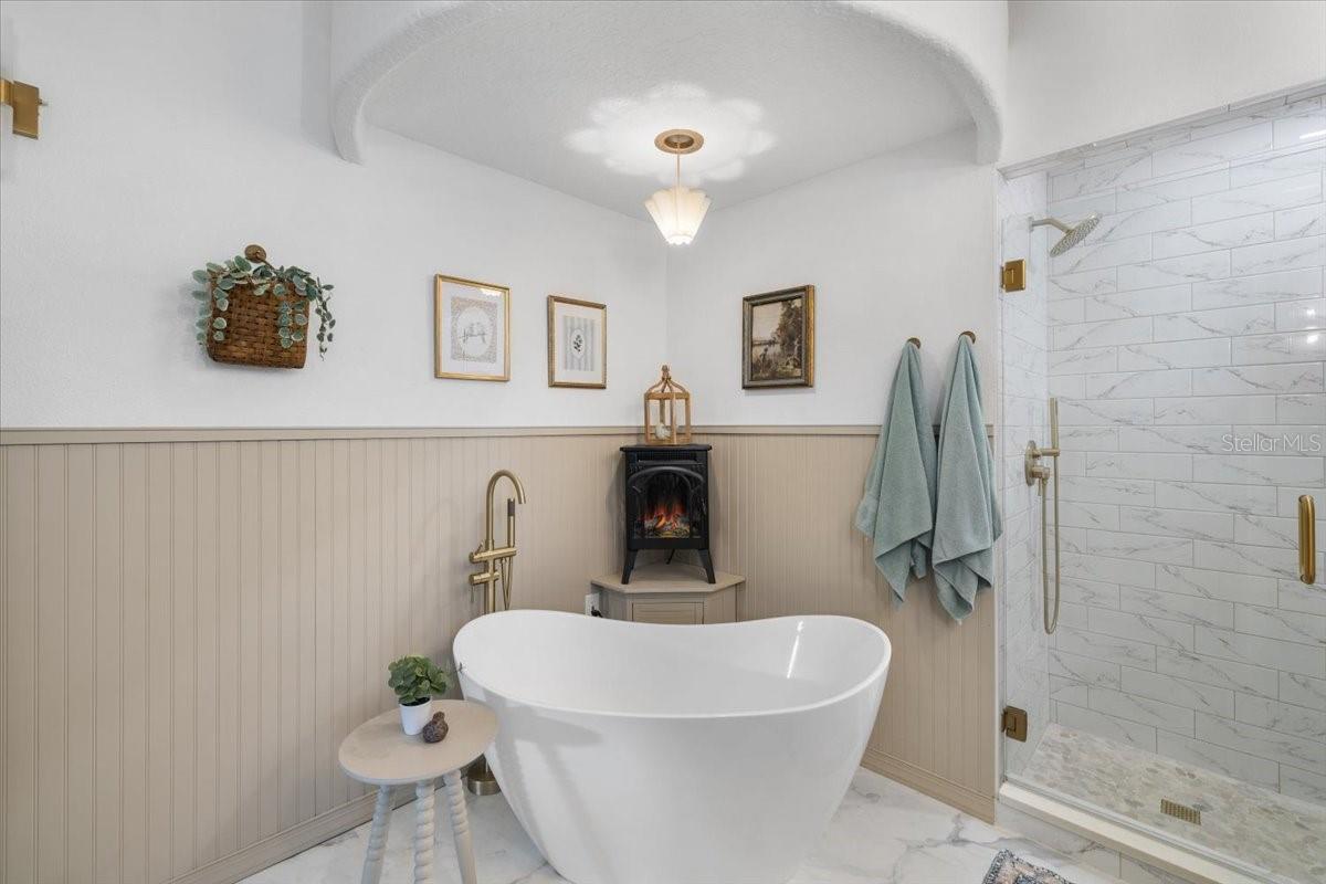 PALM GROVE COLONY - Residential