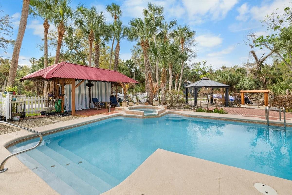 PALM GROVE COLONY - Residential