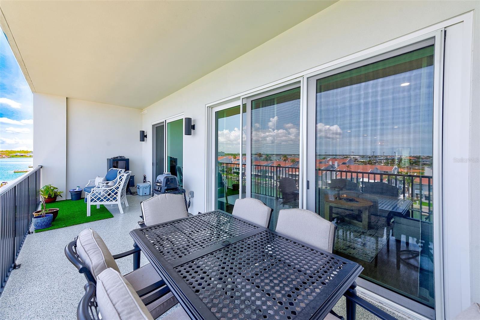 RESIDENCES AT TOWN CENTER CONDO - Residential