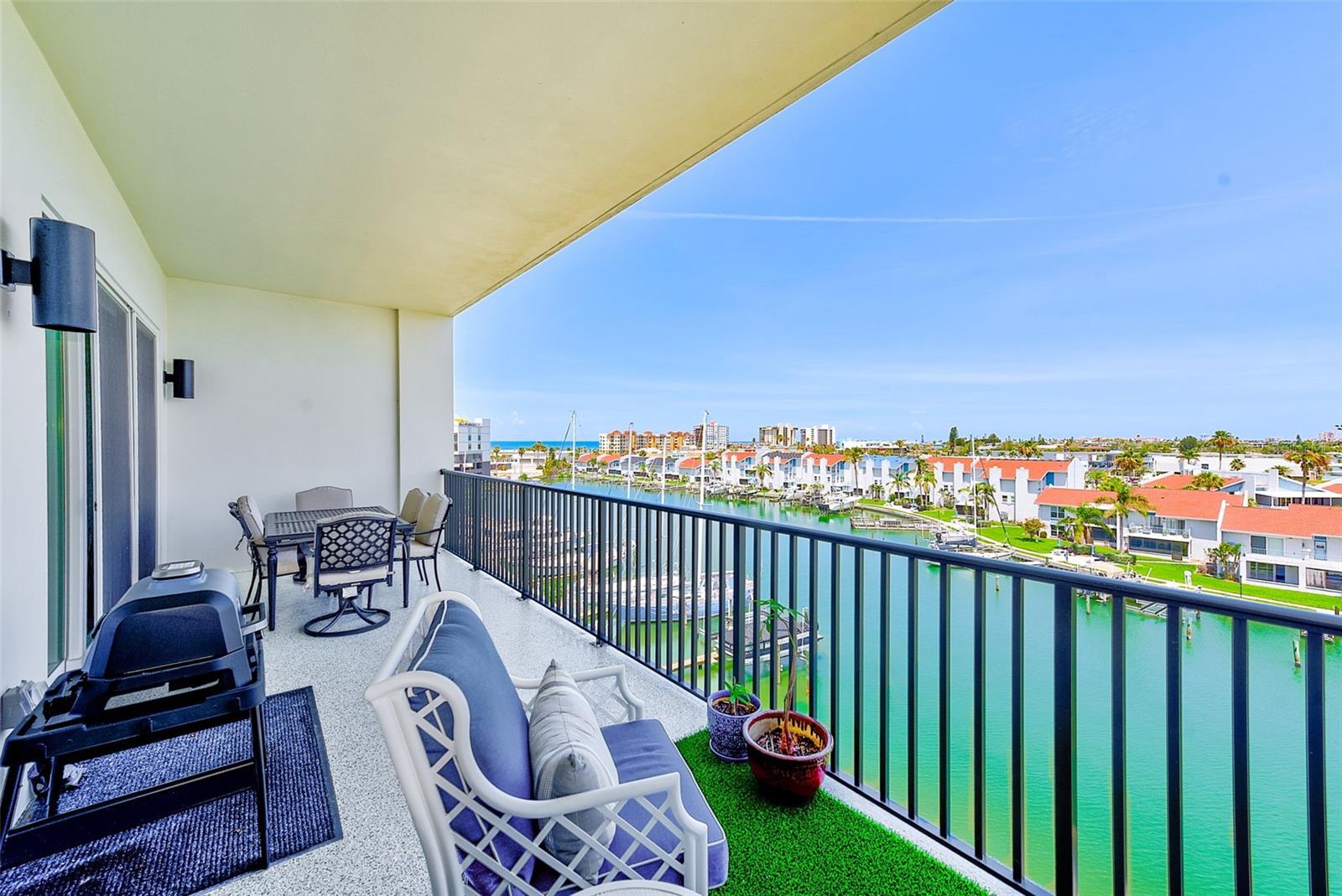 RESIDENCES AT TOWN CENTER CONDO - Residential