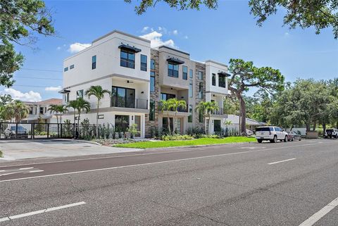 Photo of 80 64th Street S, St Petersburg, FL 33707 (MLS # TB8482550)