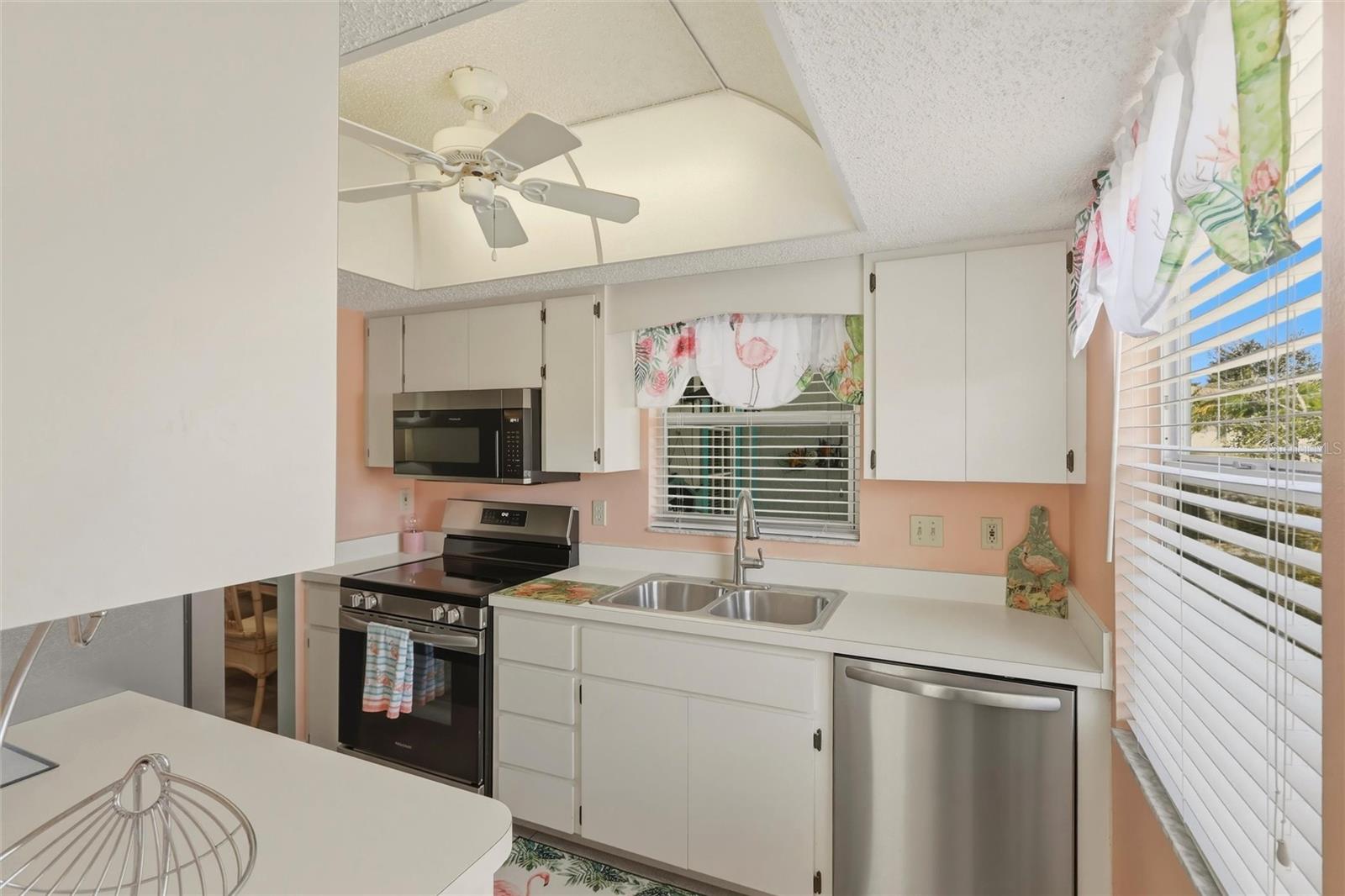 VILLAGE AT WILDFLOWER CC PH 04 B - Residential