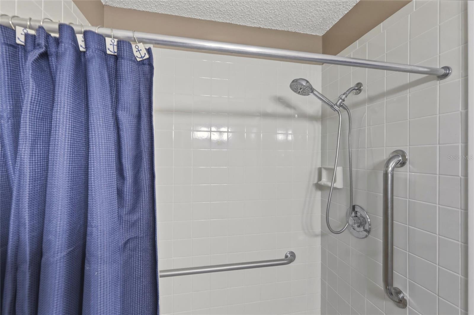 VILLAGE AT WILDFLOWER CC PH 04 B - Residential