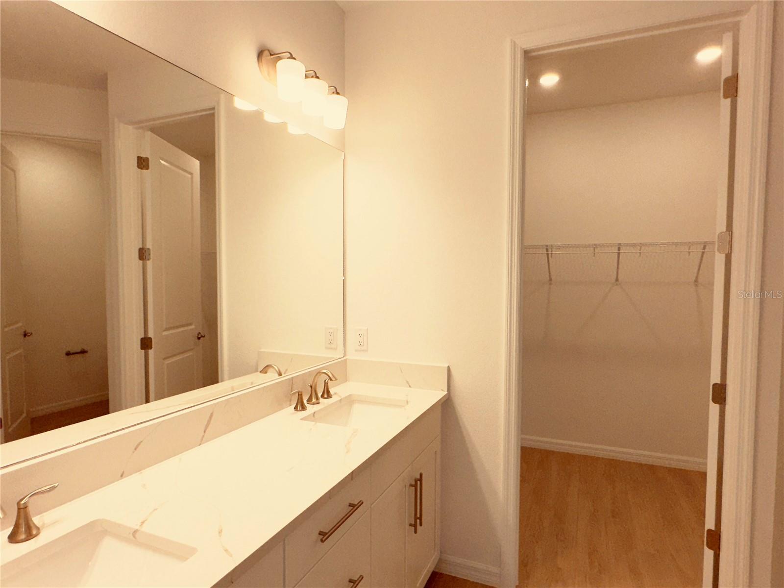 SWEETWATER - Residential Lease