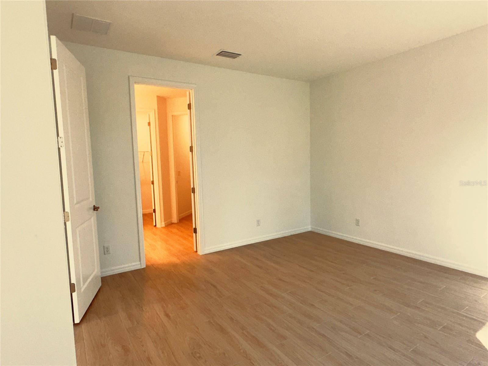SWEETWATER - Residential Lease
