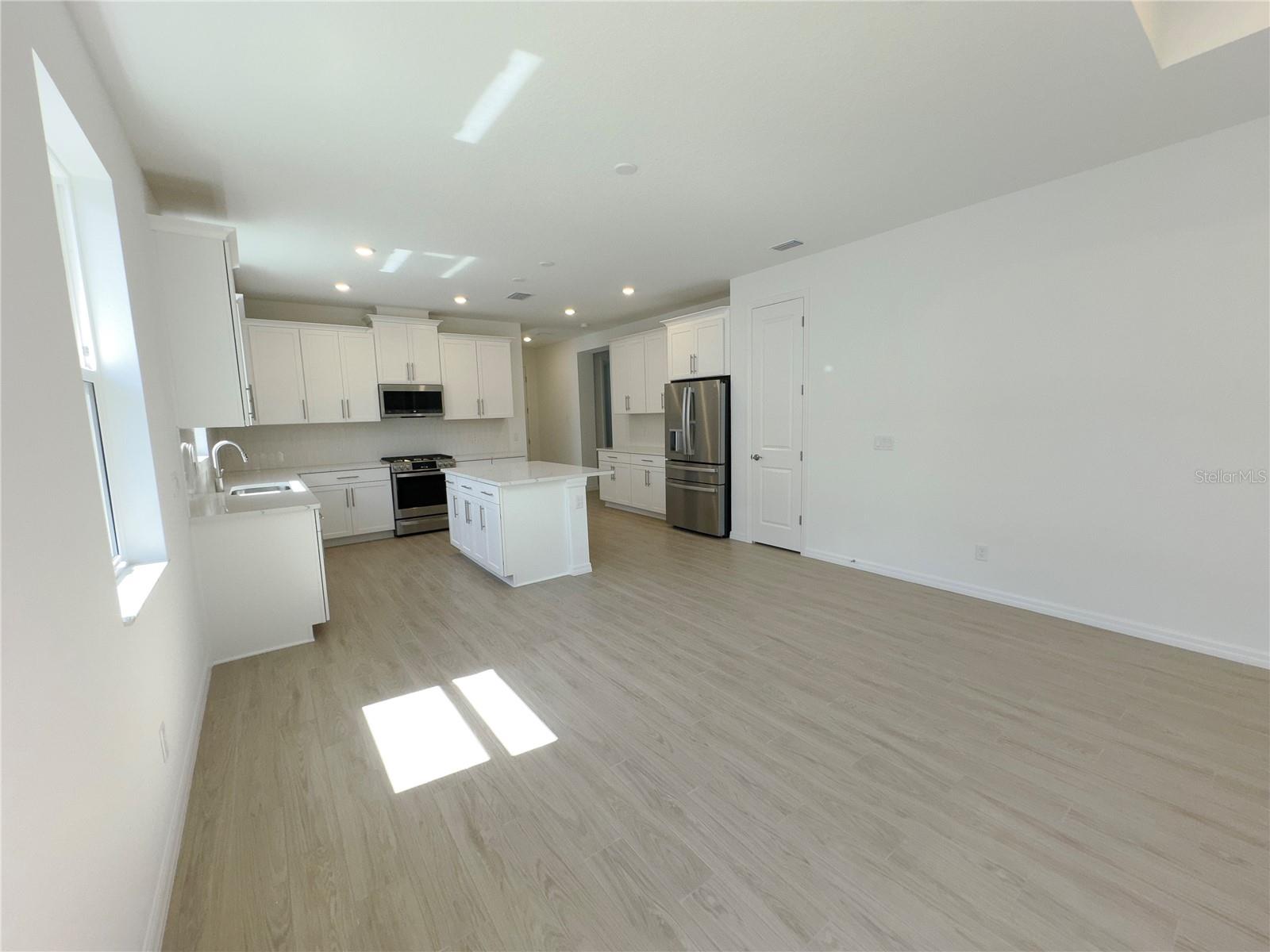SWEETWATER - Residential Lease